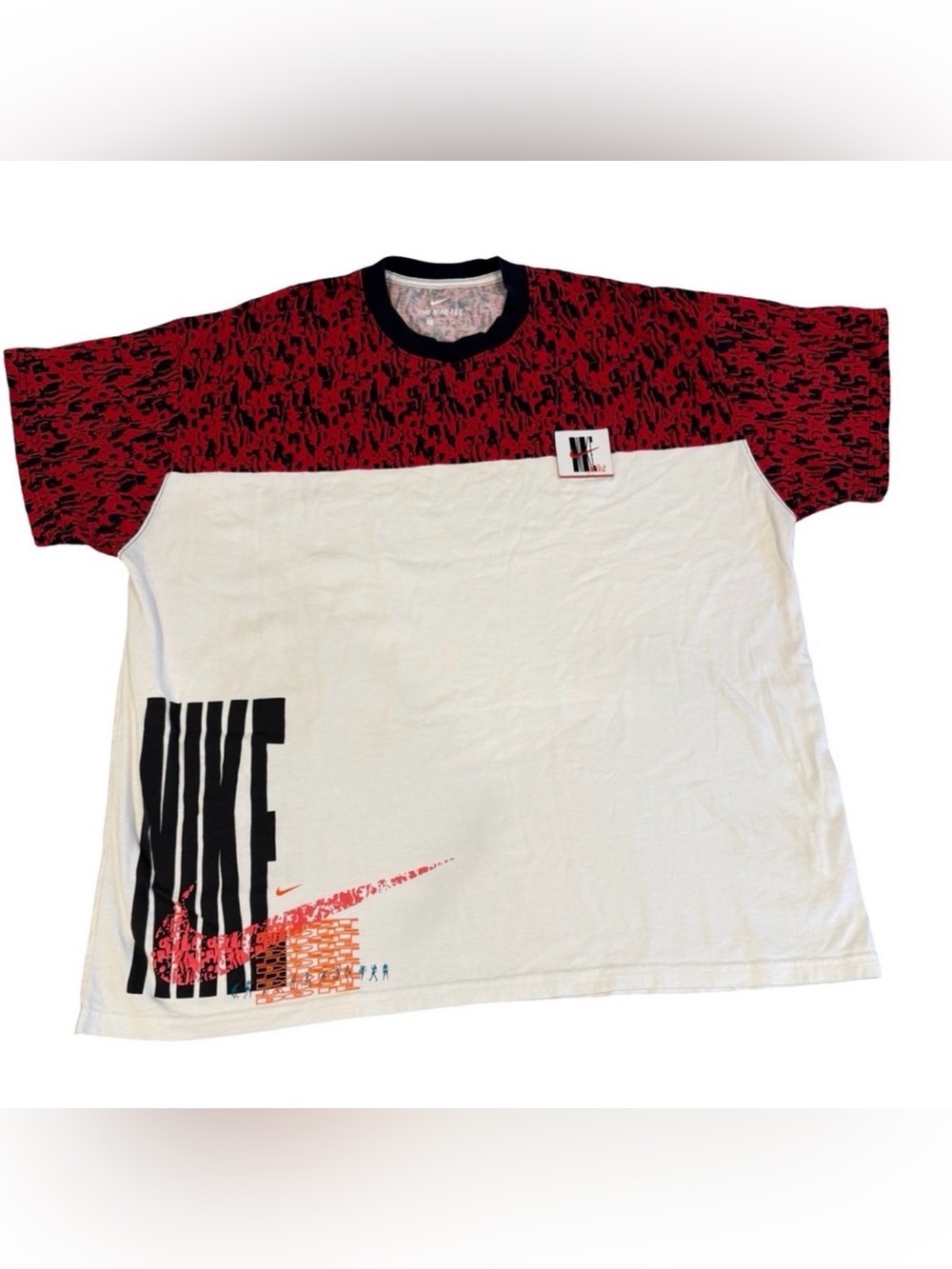 Nike Graphic Colorblock T-Shirt Men’s XL Red Black White Abstract Swoosh